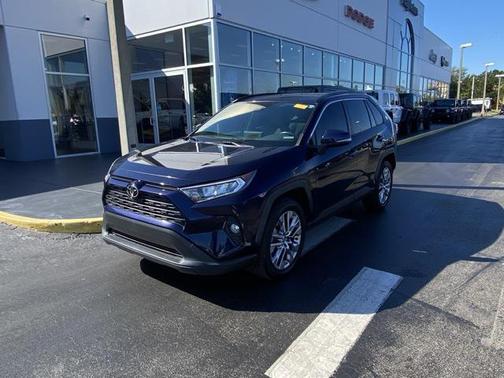 2021 Toyota RAV4 XLE Premium