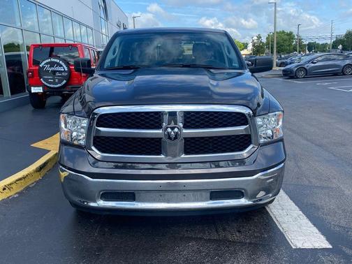 Granite Crystal Metallic Clearcoat 2024 RAM 1500 Classic SLT