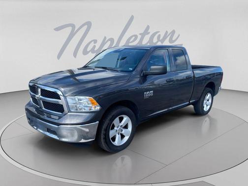 Granite Crystal Metallic Clearcoat 2024 RAM 1500 Classic SLT