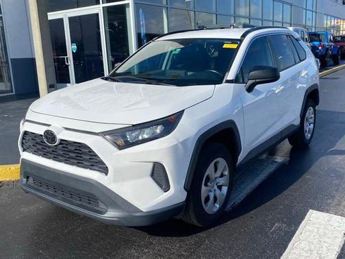 2020 Toyota RAV4 LE