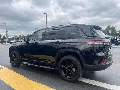 2023 Jeep Grand Cherokee Altitude