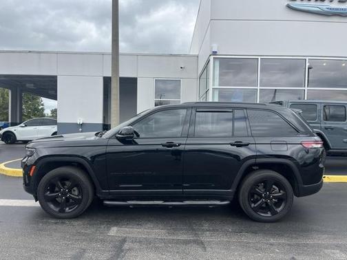 2023 Jeep Grand Cherokee Altitude