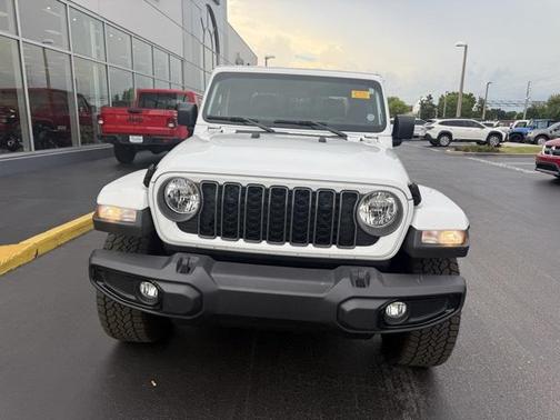 2025 Jeep Gladiator Nighthawk