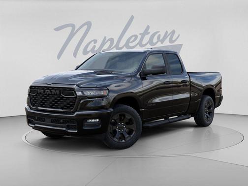 Diamond Black Crystal Pearlcoat 2026 RAM 1500 Express