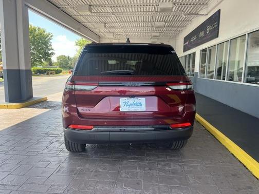 2025 Jeep Grand Cherokee Altitude
