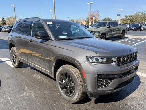 2026 Jeep Grand Cherokee Altitude