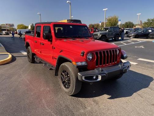 2022 Jeep Gladiator Sport S