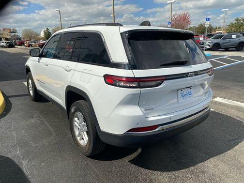2023 Jeep Grand Cherokee Laredo