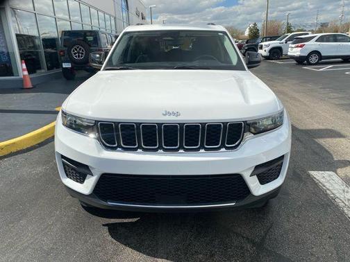 2023 Jeep Grand Cherokee Laredo