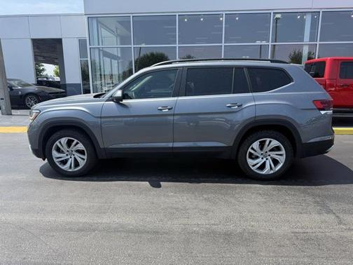 2022 Volkswagen Atlas 2.0T SE w/Technology