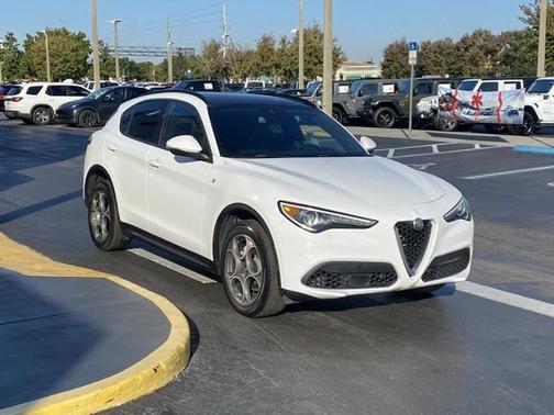 2022 Alfa Romeo Stelvio Ti