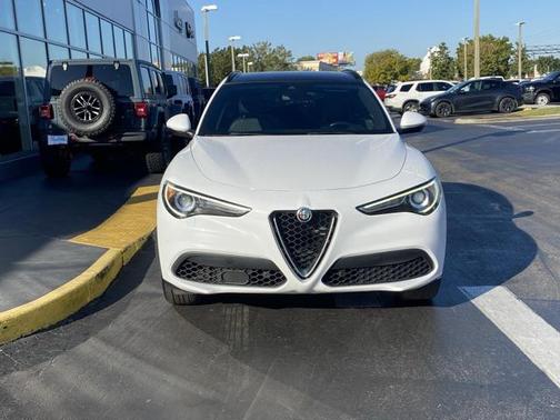 2022 Alfa Romeo Stelvio Ti