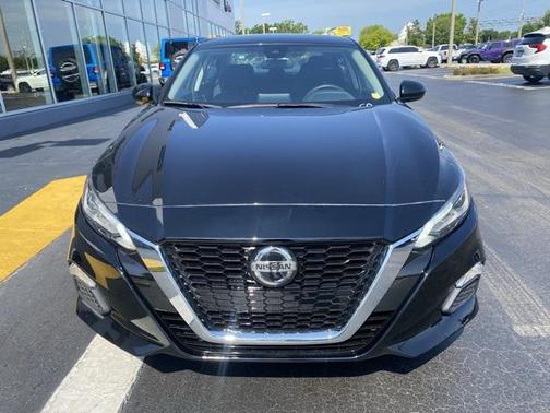 2022 Nissan Altima 2.5 SV