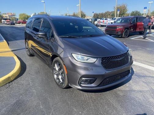 2022 Chrysler Pacifica Limited