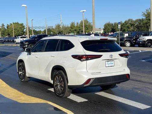 2023 Toyota Highlander XSE