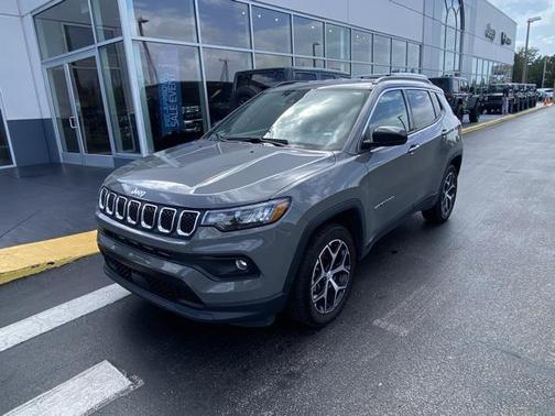 2024 Jeep Compass Latitude