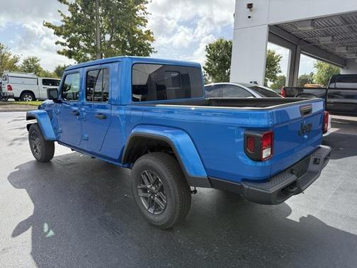 2025 Jeep Gladiator Sport S