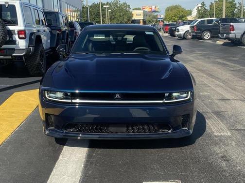 2025 Dodge Charger Daytona R/T Scat Pack