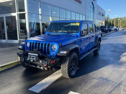 2023 Jeep Gladiator Sport