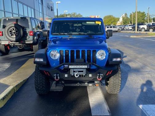 2023 Jeep Gladiator Sport