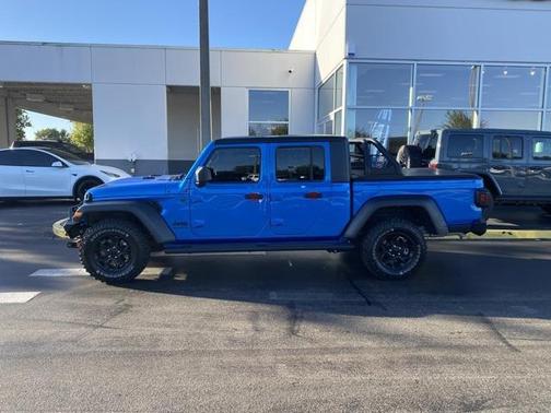 2023 Jeep Gladiator Sport