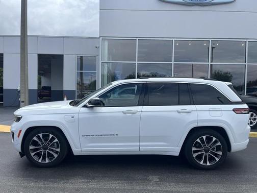 2023 Jeep Grand Cherokee 4xe Overland