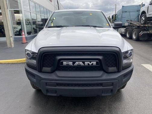 2024 RAM 1500 Classic Warlock Crew Cab 4x2 5'7' Box