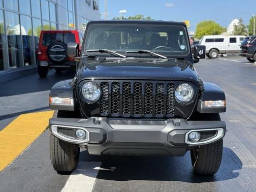 2023 Jeep Gladiator Sport S