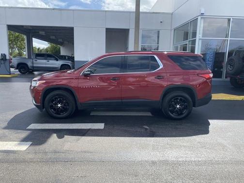2021 Chevrolet Traverse LT Cloth