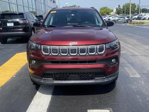 2022 Jeep Compass Latitude Lux