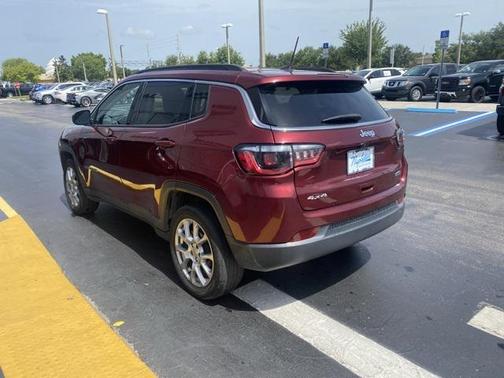 2022 Jeep Compass Latitude Lux