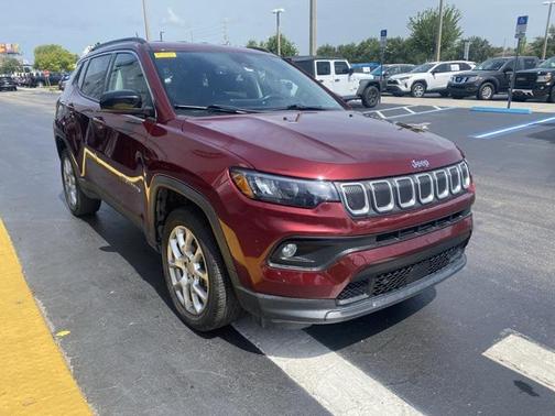 2022 Jeep Compass Latitude Lux
