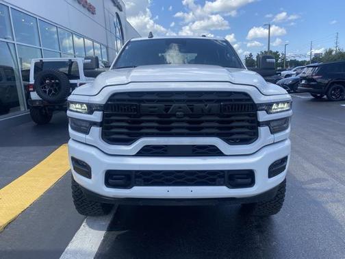 2025 RAM 2500 Big Horn Crew Cab 4x4 6'4' Box