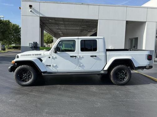 2025 Jeep Gladiator High Tide