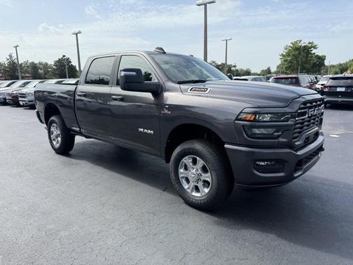 2025 RAM 2500 Big Horn Crew Cab 4x4 6'4' Box