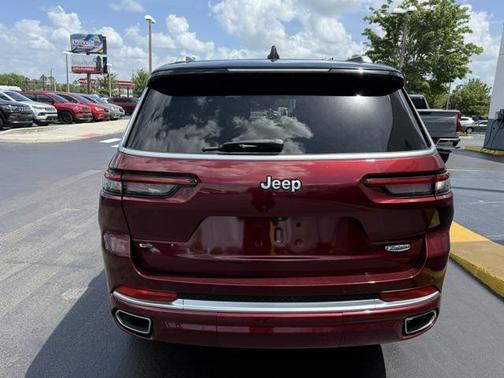 2022 Jeep Grand Cherokee L Summit