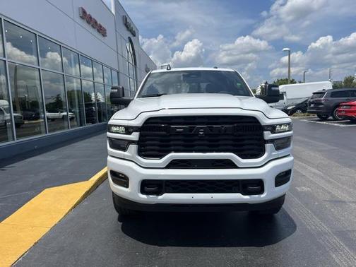 2025 RAM 2500 Big Horn Crew Cab 4x4 6'4' Box