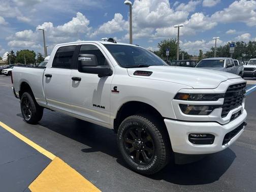 2025 RAM 2500 Big Horn Crew Cab 4x4 6'4' Box