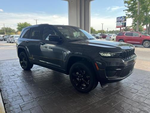 2025 Jeep Grand Cherokee Altitude