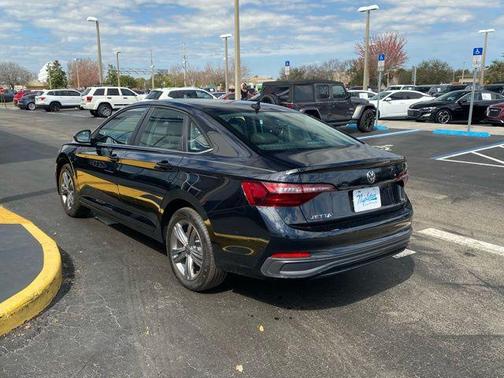 2024 Volkswagen Jetta 1.5T SE