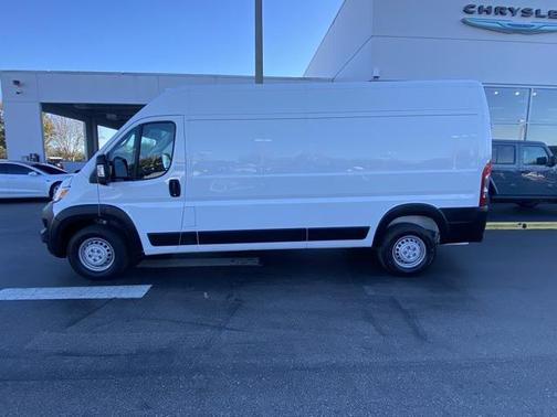 2024 RAM ProMaster 2500 Tradesman