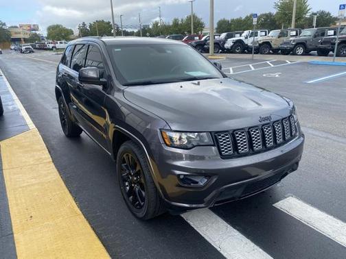 2021 Jeep Grand Cherokee Laredo