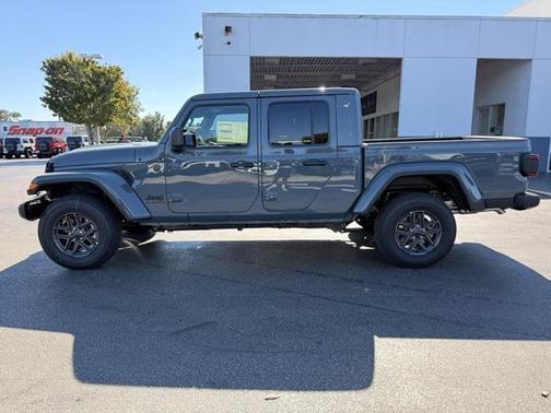 2026 Jeep Gladiator Sport S