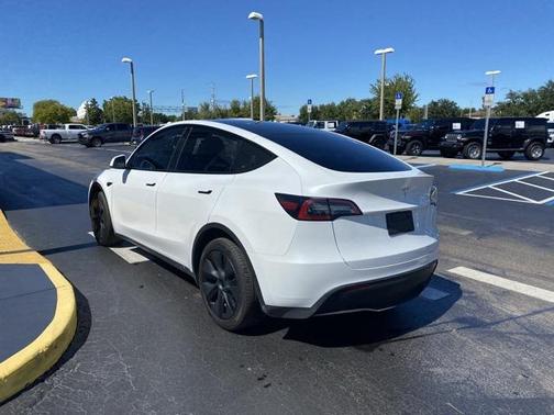 2024 Tesla Model Y Long Range Dual Motor All-Wheel Drive