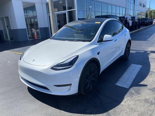 2024 Tesla Model Y Long Range Dual Motor All-Wheel Drive