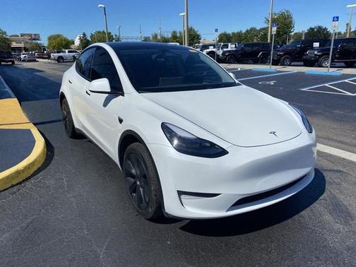 2024 Tesla Model Y Long Range Dual Motor All-Wheel Drive