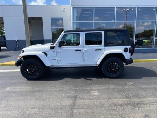 2023 Jeep Wrangler 4xe Sahara
