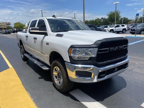 2021 RAM 2500 Tradesman Crew Cab 4x4 6'4' Box