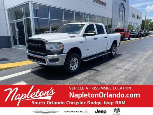 2021 RAM 2500 Tradesman Crew Cab 4x4 6'4' Box