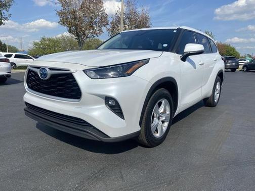 2022 Toyota Highlander Hybrid LE
